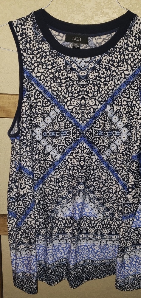 Sleeveless blouse
